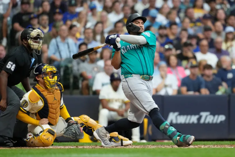 Mariners pound Dustin May early to beat Brewers 7-5